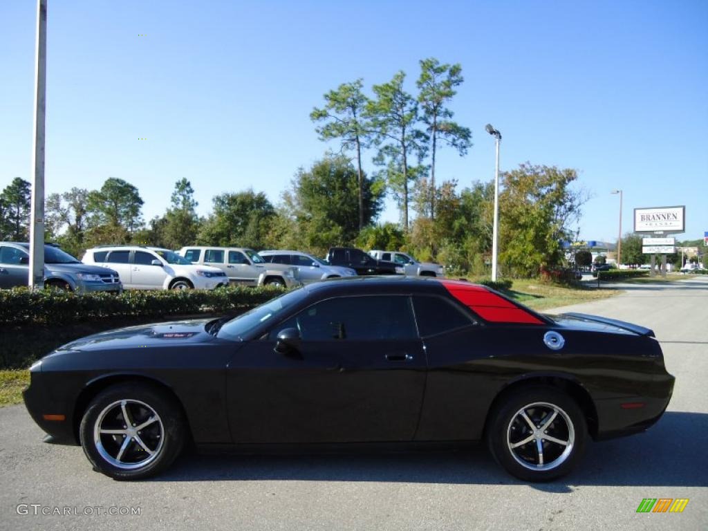 Brilliant Black Crystal Pearl 2010 Dodge Challenger SE Exterior Photo #40159277