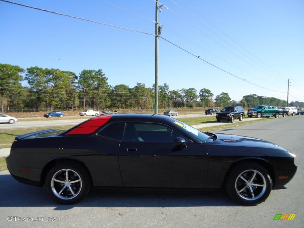 Brilliant Black Crystal Pearl 2010 Dodge Challenger SE Exterior Photo #40159421