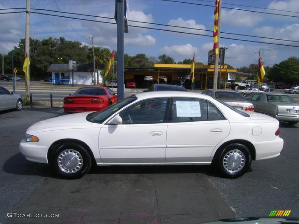 2005 Century Custom Sedan - White Opal / Gray photo #5