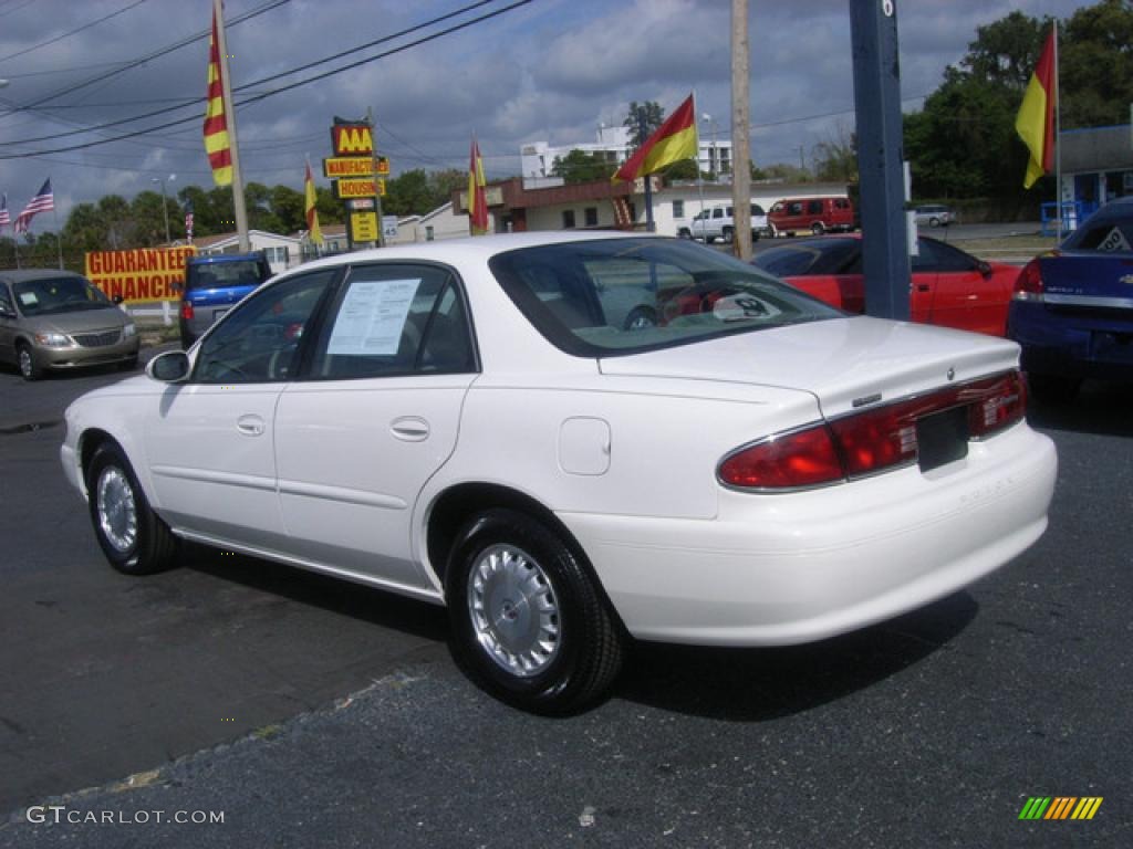 2005 Century Custom Sedan - White Opal / Gray photo #6