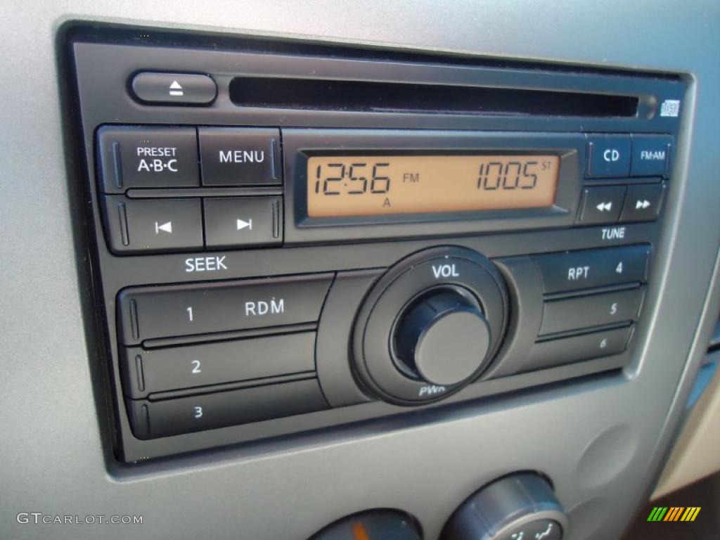 2009 Nissan Titan XE Crew Cab Controls Photo #40161393