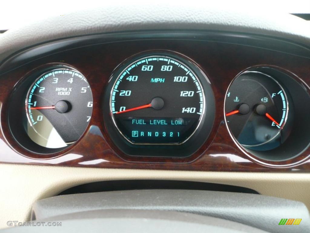 2011 Buick Lucerne CXL Gauges Photo #40165837