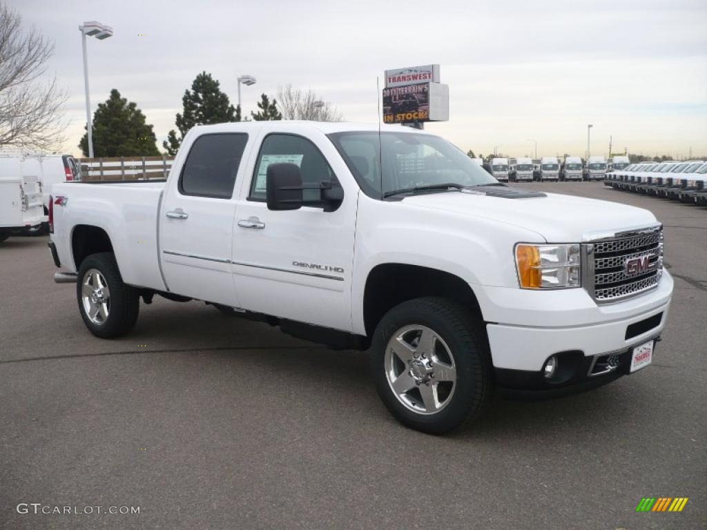 Summit White 2011 GMC Sierra 2500HD Denali Crew Cab 4x4 Exterior Photo #40168669