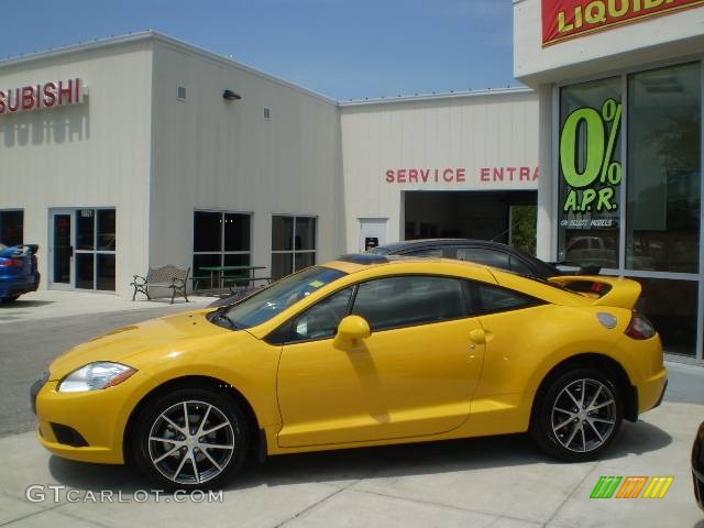 2009 Eclipse GT Coupe - Solar Satin Yellow / Dark Charcoal photo #2