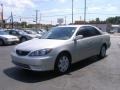Lunar Mist Metallic - Camry LE Photo No. 3