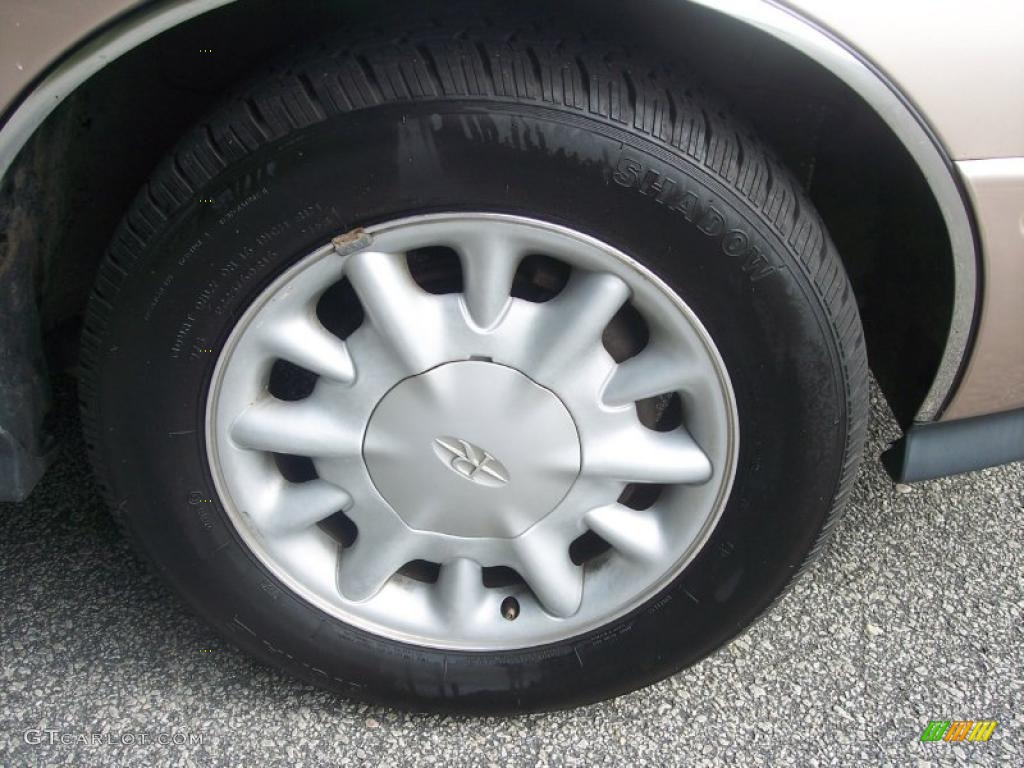 1995 Buick Riviera Coupe Wheel Photo #40173105