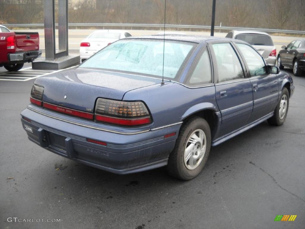 1994 Grand Prix SE Sedan - Medium Blue Metallic / Pewter photo #4