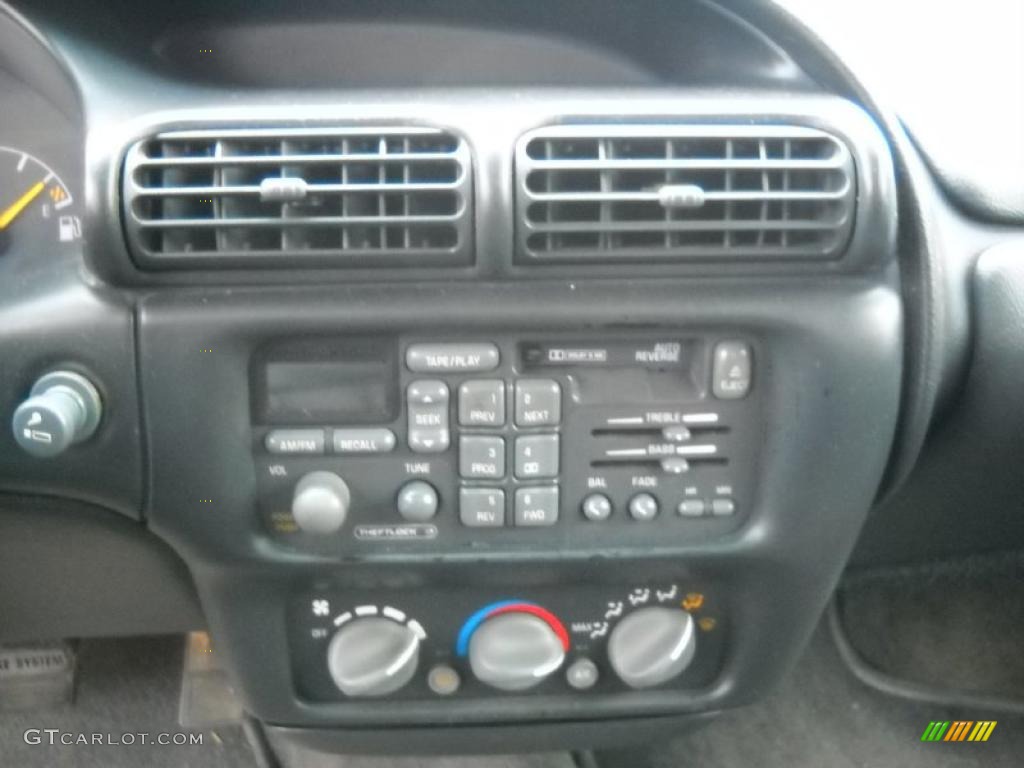 1994 Pontiac Grand Prix SE Sedan Controls Photos