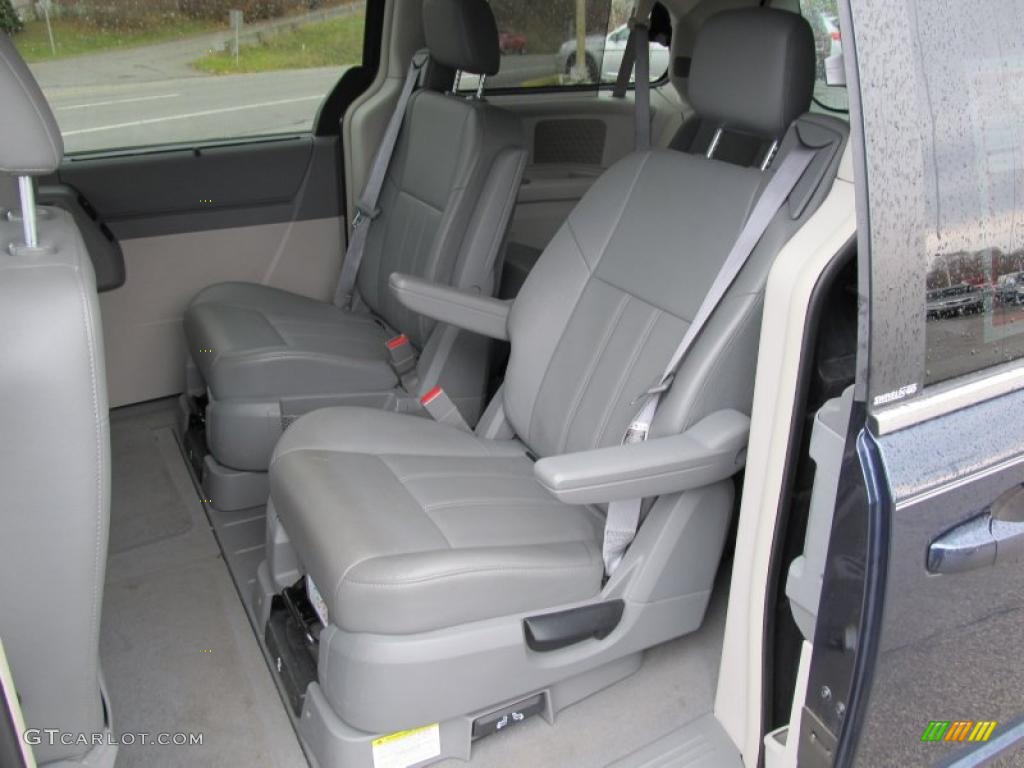 2008 Town & Country Touring Signature Series - Modern Blue Pearlcoat / Medium Slate Gray/Light Shale photo #12