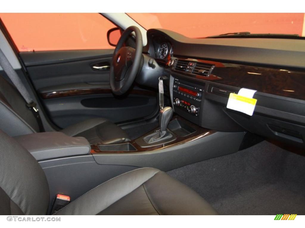 2011 BMW 3 Series 328i Sedan Black Dashboard Photo #40177793