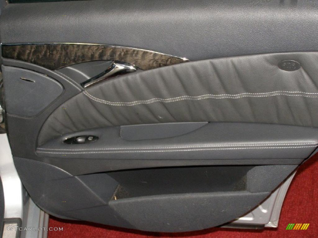 2006 Mercedes-Benz E 55 AMG Sedan Charcoal Door Panel Photo #40179978