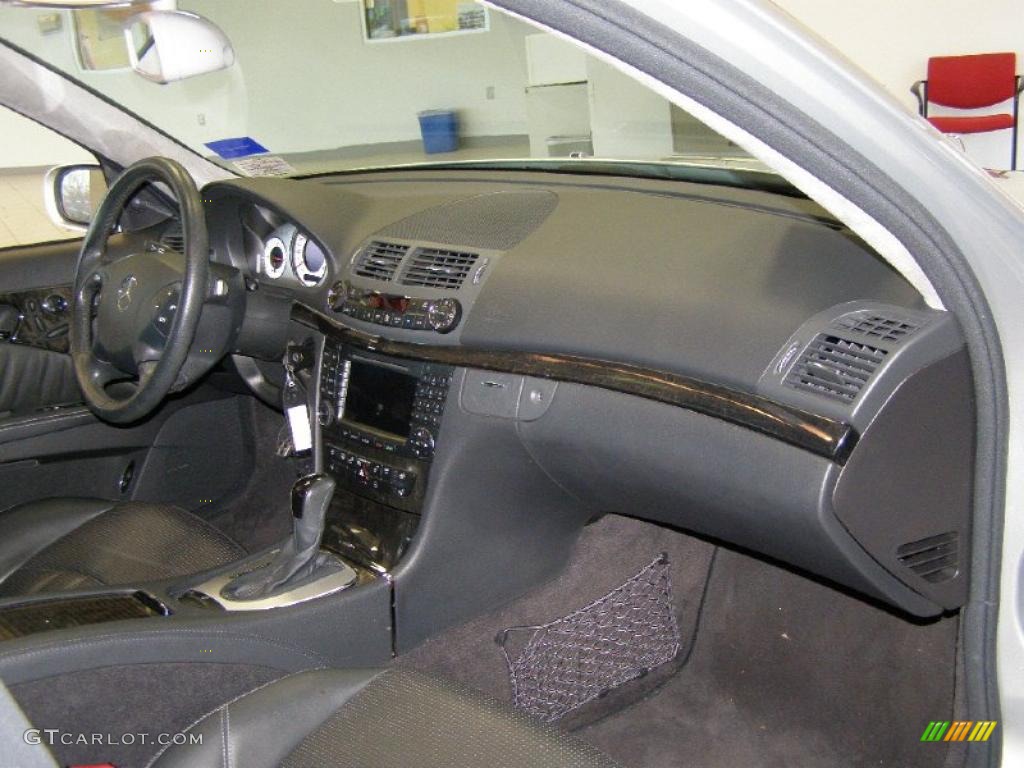 2006 Mercedes-Benz E 55 AMG Sedan Charcoal Dashboard Photo #40180058