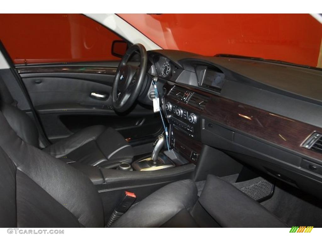 Black Interior 2008 BMW 5 Series 550i Sedan Photo #40183710