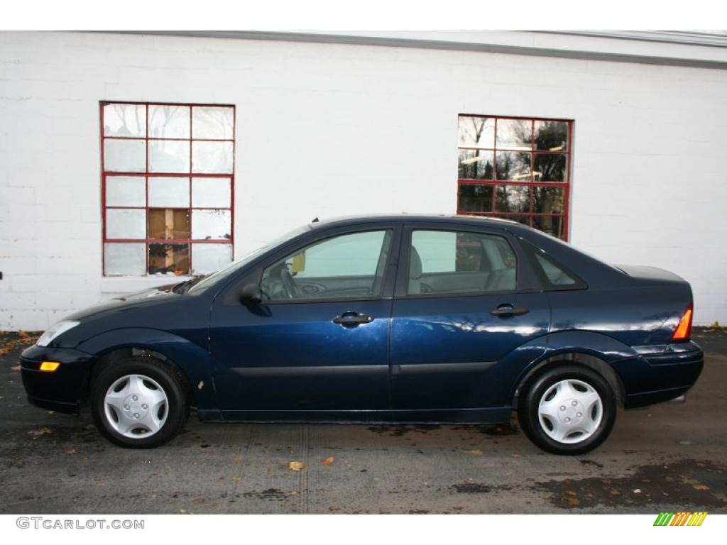 2002 Focus LX Sedan - Twilight Blue Metallic / Medium Graphite photo #17