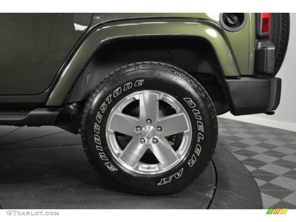 2009 Wrangler Unlimited Sahara 4x4 - Jeep Green Metallic / Dark Slate Gray/Medium Slate Gray photo #34