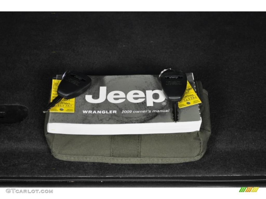 2009 Wrangler Unlimited Sahara 4x4 - Jeep Green Metallic / Dark Slate Gray/Medium Slate Gray photo #35