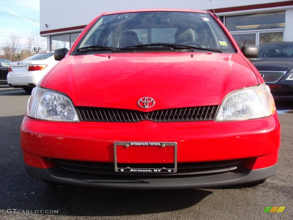 2001 ECHO Sedan - Absolutely Red / Warm Gray photo #2