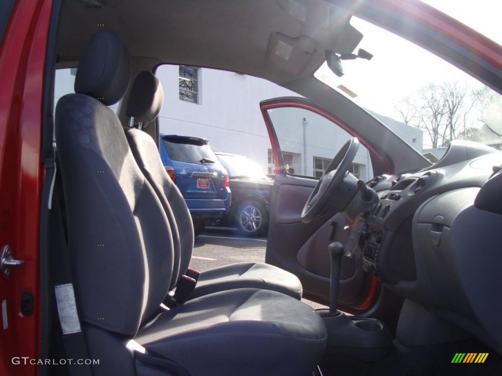 2001 ECHO Sedan - Absolutely Red / Warm Gray photo #9