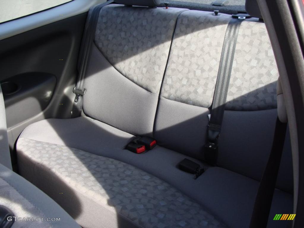 2001 ECHO Sedan - Absolutely Red / Warm Gray photo #10