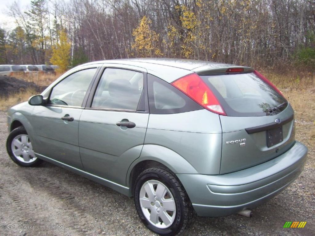 2006 ford focus hatchback