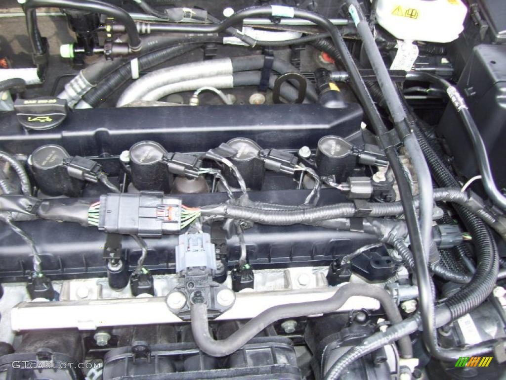 2006 Ford Focus ZX5 SE Hatchback 2.0L DOHC 16V Inline 4 Cylinder Engine Photo #40198816