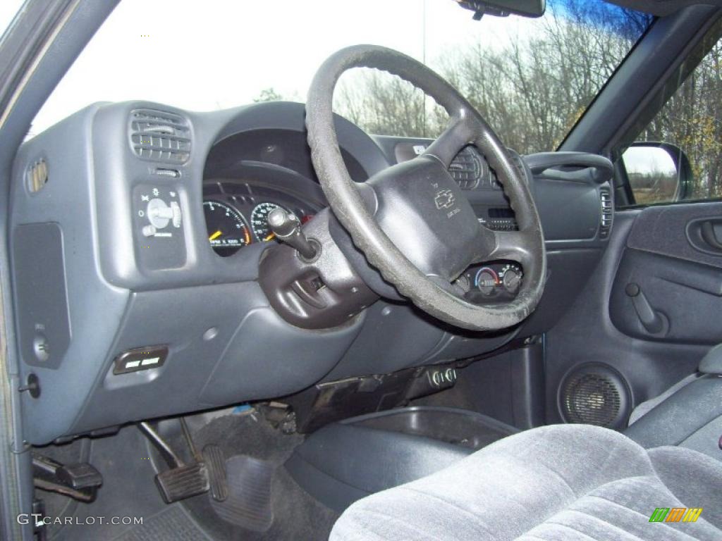1999 S10 LS Extended Cab 4x4 - Indigo Blue Metallic / Medium Gray photo #8