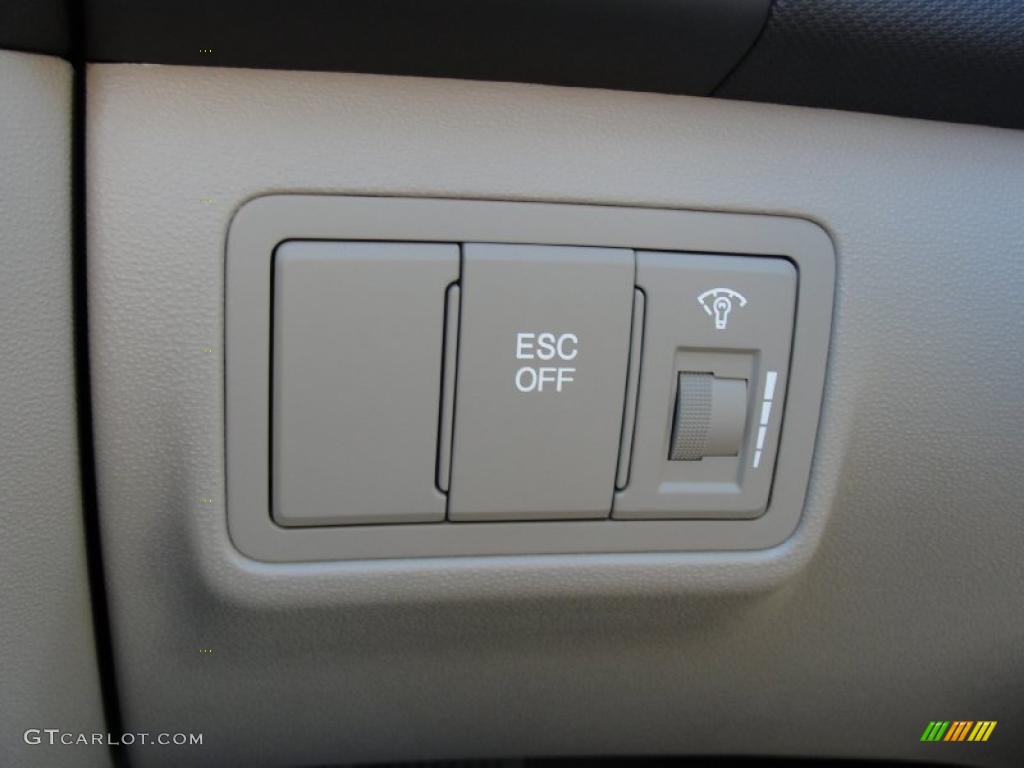 2011 Elantra Touring GLS - Atlantic Blue / Beige photo #31