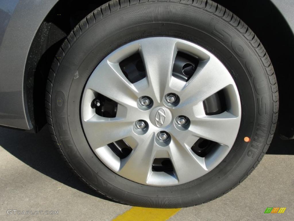 2011 Hyundai Elantra Touring GLS Wheel Photo #40199760