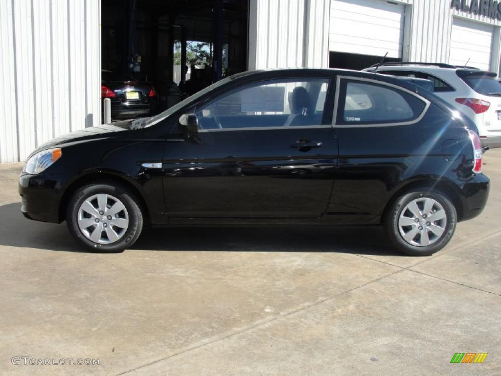 Ebony Black 2011 Hyundai Accent GS 3 Door Exterior Photo #40200260