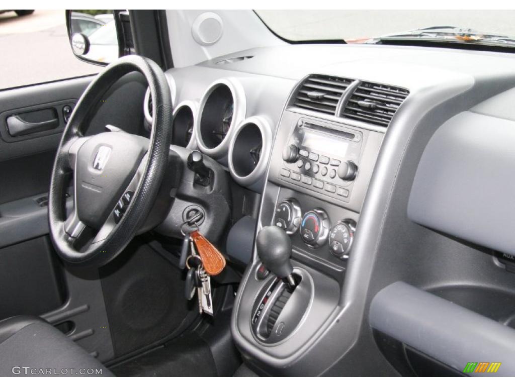 2004 Honda Element EX AWD Black Dashboard Photo #40200560