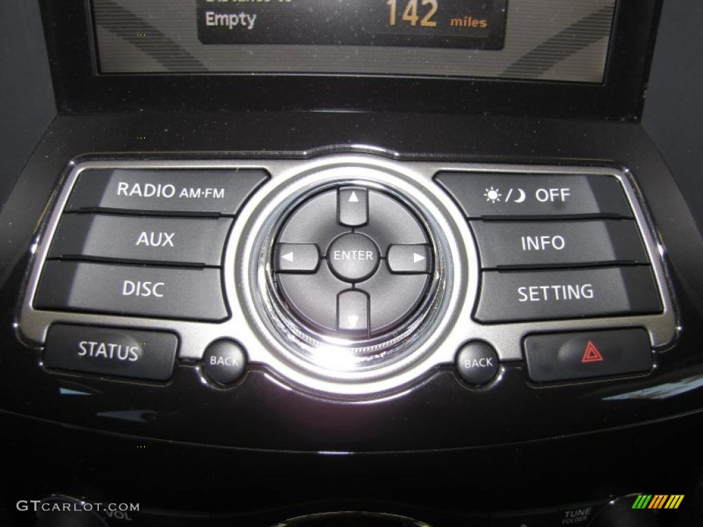 2010 Infiniti FX 35 AWD Controls Photo #40200644