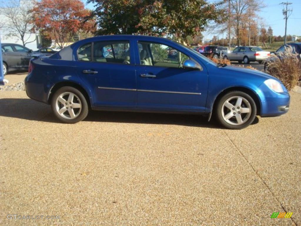 2005 Cobalt LT Sedan - Arrival Blue Metallic / Neutral Beige photo #4