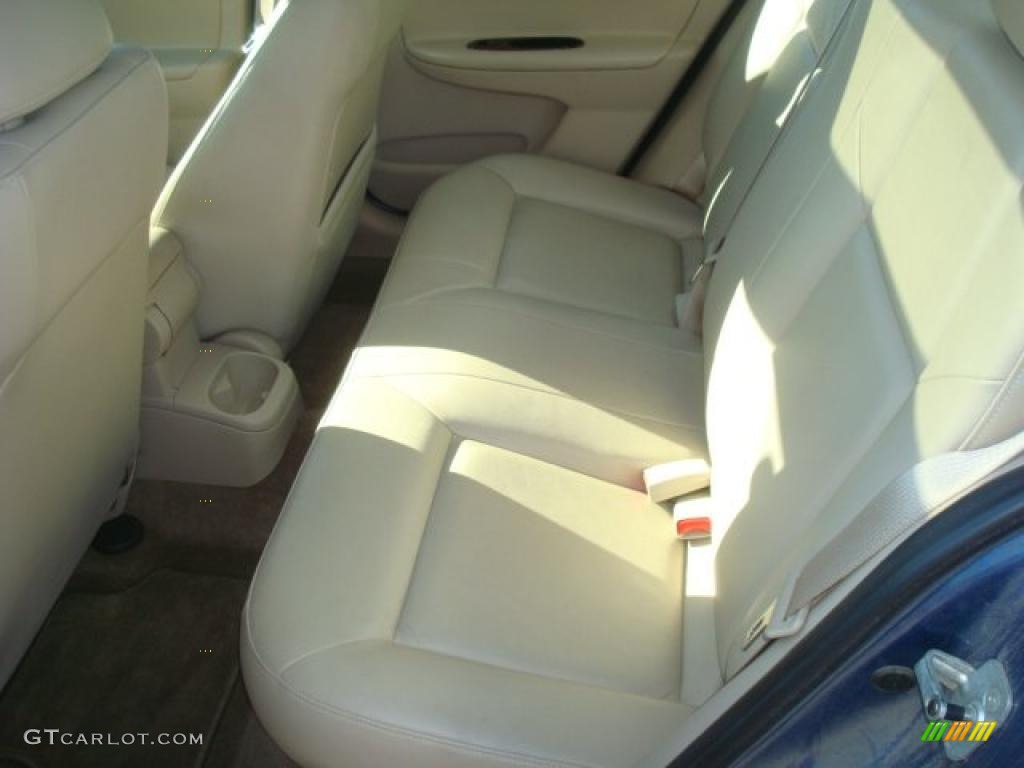2005 Cobalt LT Sedan - Arrival Blue Metallic / Neutral Beige photo #9