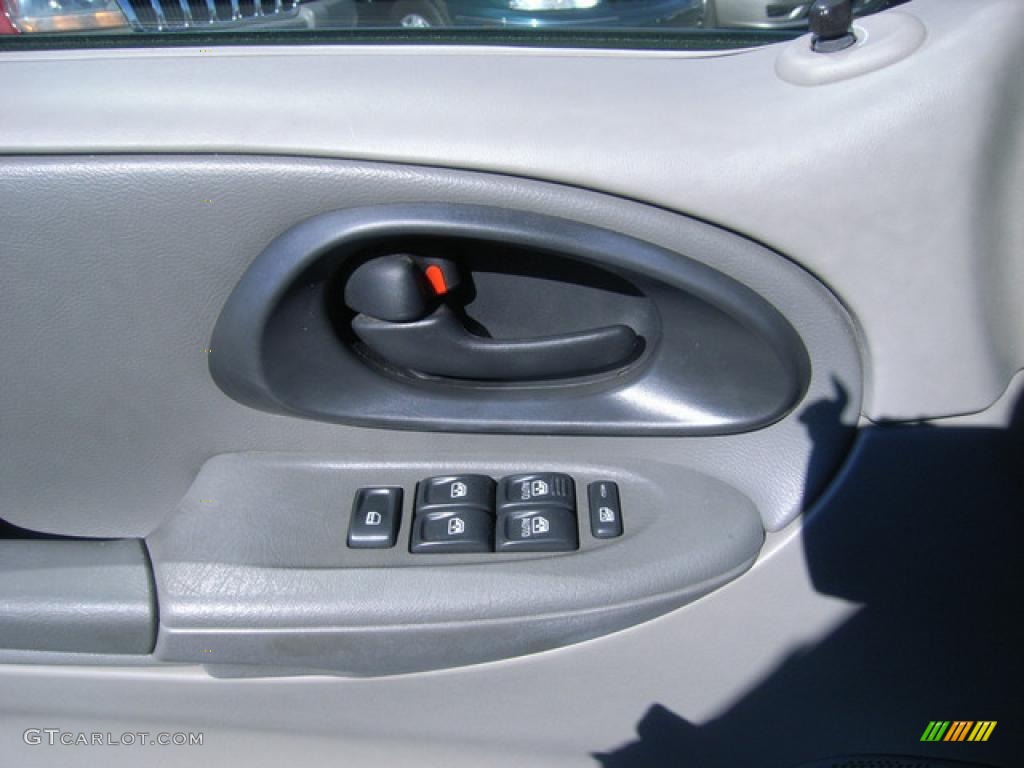 2004 TrailBlazer LS - Dark Gray Metallic / Pewter photo #20