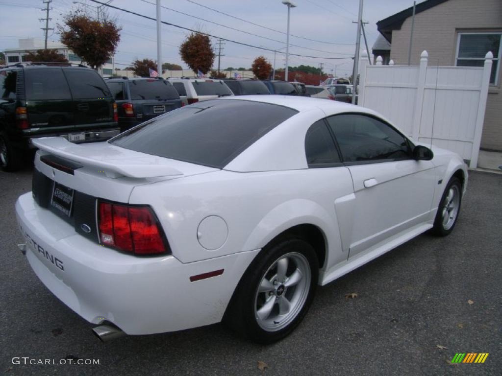 2003 Mustang GT Coupe - Oxford White / Dark Charcoal photo #5