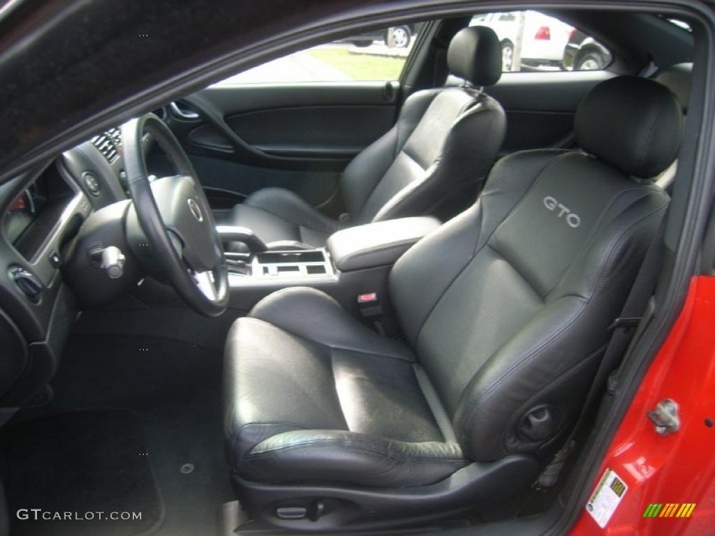 Black Interior 2004 Pontiac GTO Coupe Photo #40204568