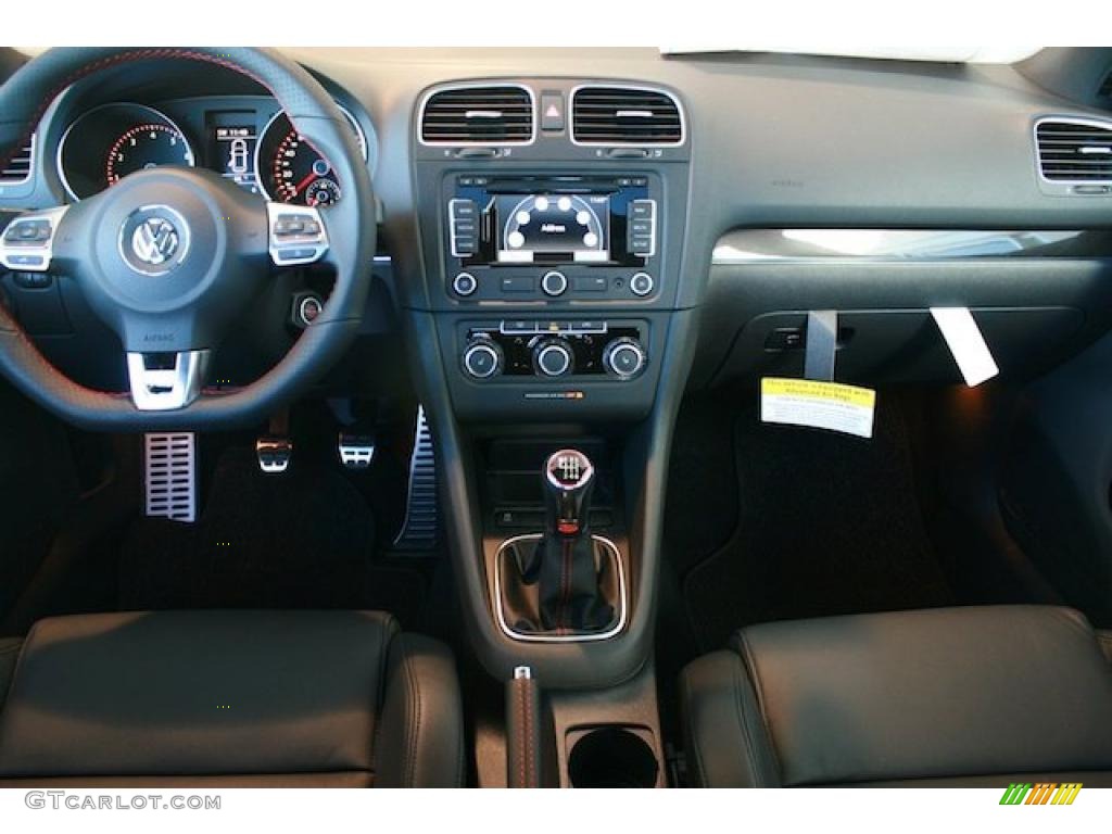 2011 Volkswagen GTI 4 Door Autobahn Edition Titan Black Dashboard Photo #40207436