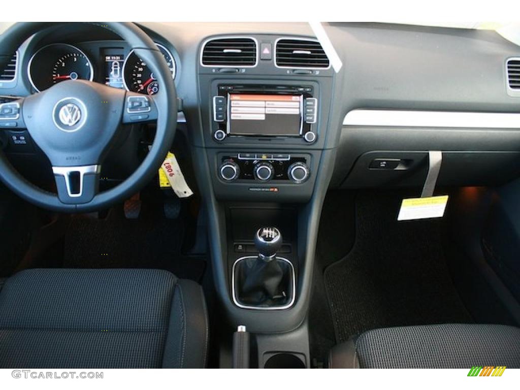 2011 Volkswagen Golf 4 Door TDI Titan Black Dashboard Photo #40207800