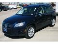 Night Blue Metallic - Tiguan SE 4Motion Photo No. 3