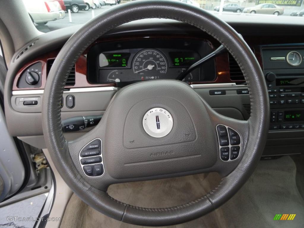 2004 Lincoln Town Car Signature Dark Stone/Medium Light Stone Steering Wheel Photo #40208701