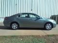 Aloe Green Metallic - Camry LE Photo No. 17