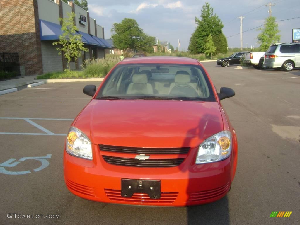 2007 Cobalt LS Sedan - Victory Red / Gray photo #3