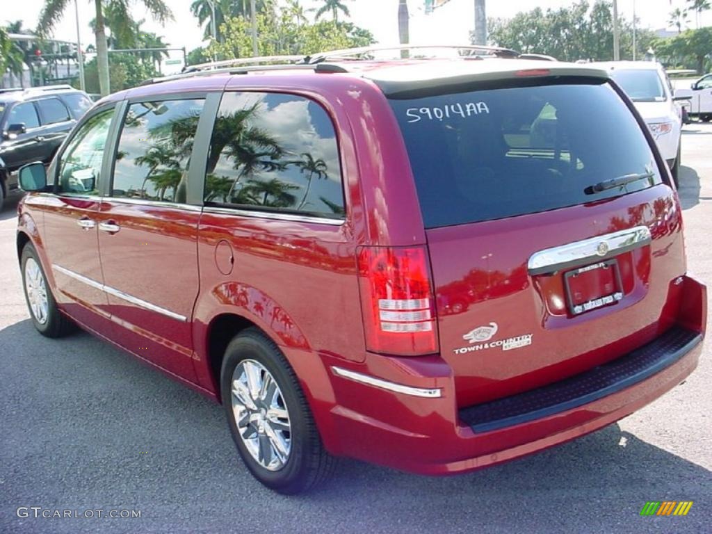 2008 Town & Country Limited - Inferno Red Crystal Pearlcoat / Medium Pebble Beige/Cream photo #9