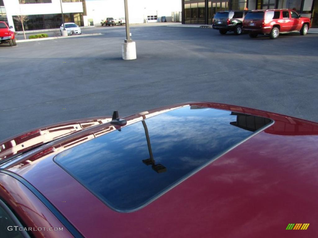 2009 G6 V6 Sedan - Performance Red Metallic / Ebony/Light Titanium photo #9