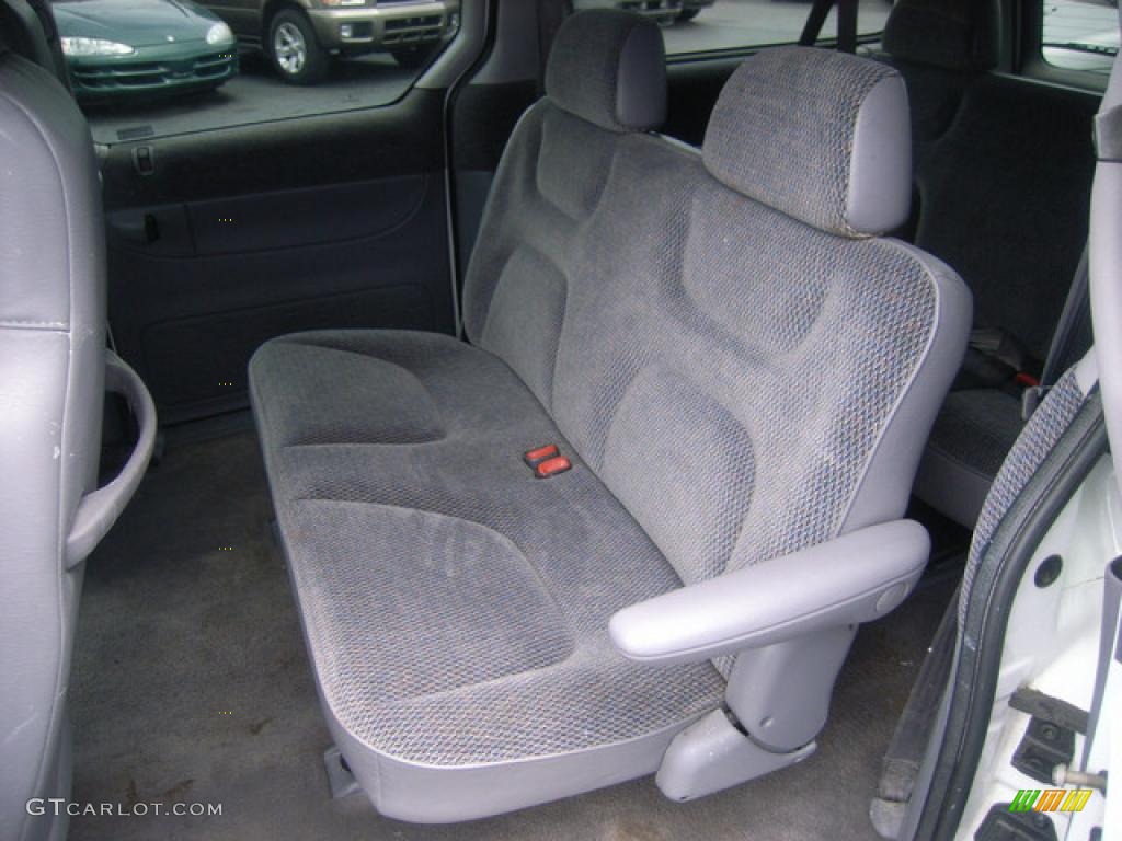 1996 Grand Caravan SE - White / Gray photo #7