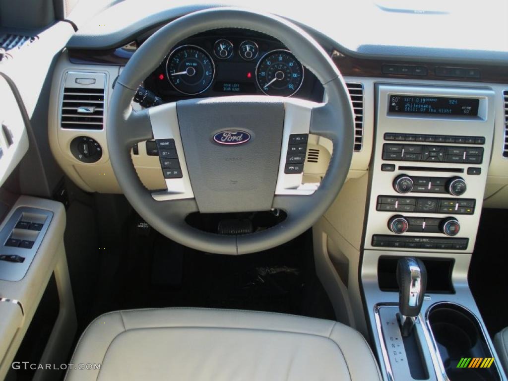 2011 Ford Flex SEL Medium Light Stone Dashboard Photo #40219918