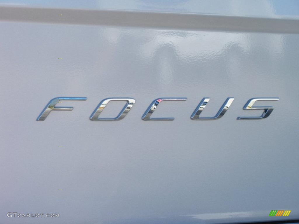 2011 Focus SEL Sedan - Ingot Silver Metallic / Medium Stone photo #4