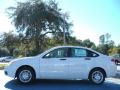 White Suede - Focus SE Sedan Photo No. 2