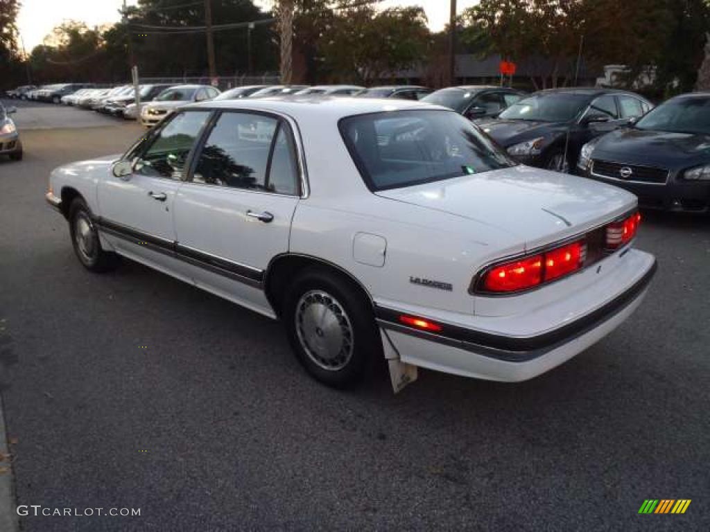 Bright White 1995 Buick LeSabre Limited Exterior Photo #40220642