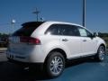 2011 White Platinum Tri-Coat Lincoln MKX FWD  photo #3